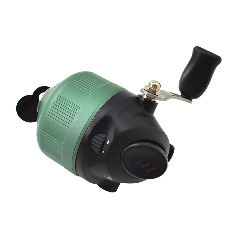 4.3：1 New Arrival Fishing Reel with Shell High Strength Nylon and Matal Gear Slingshot Hunting Fishing Accessories