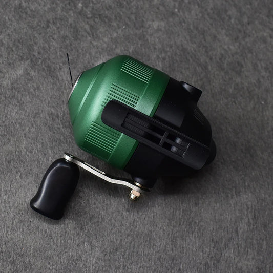 4.3：1 New Arrival Fishing Reel with Shell High Strength Nylon and Matal Gear Slingshot Hunting Fishing Accessories