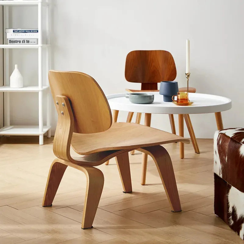 Living Room Chairs Nordic Solid Wood Leisure Chair Creative Simple Modern Designer Single Sofa Chair Aircraft Shell Chair