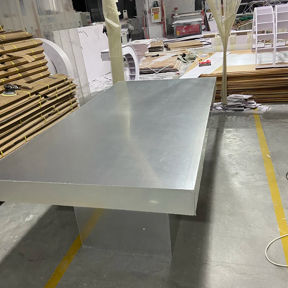 Modern Latest Design Silver Mirrored Acrylic Wedding Dinning Table For Outdoor Wedding Event