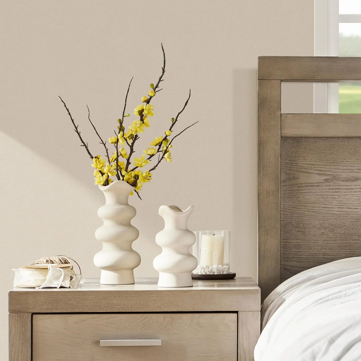 White Ceramic Vases Modern Decorative Flower Vase Minimalist Boho Aesthetic Cream Flower Vases for for Home Decor